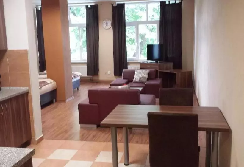 ペンション Penzion 324