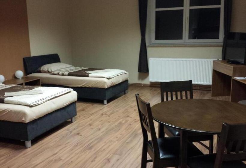 ペンション Penzion 324