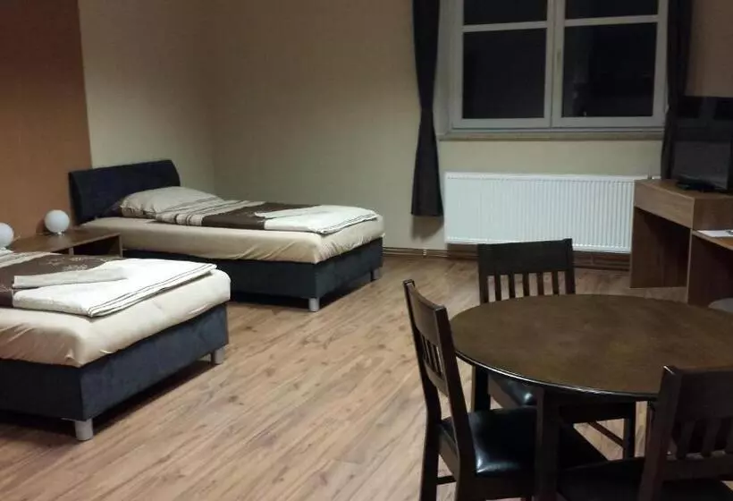 ペンション Penzion 324