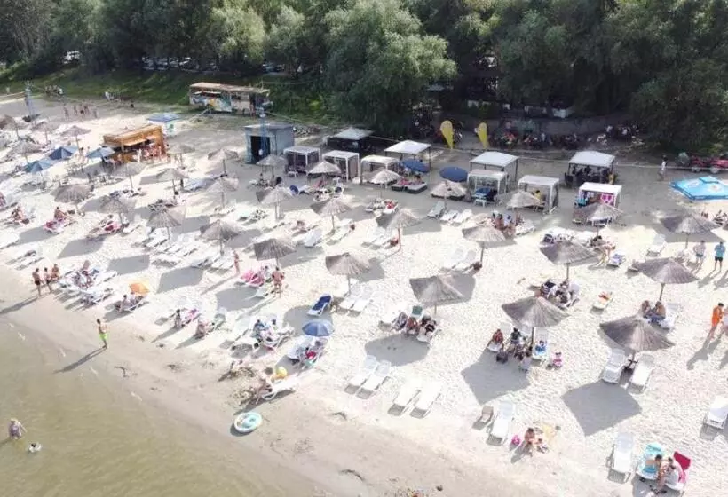 استراحتگاه Albatros