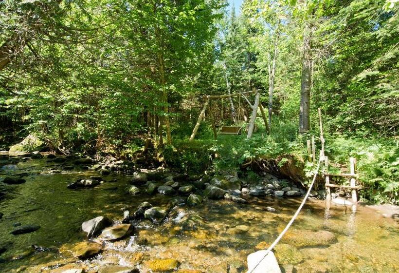 渡假胜地  Camping Chalets Spas Pignons Rouges