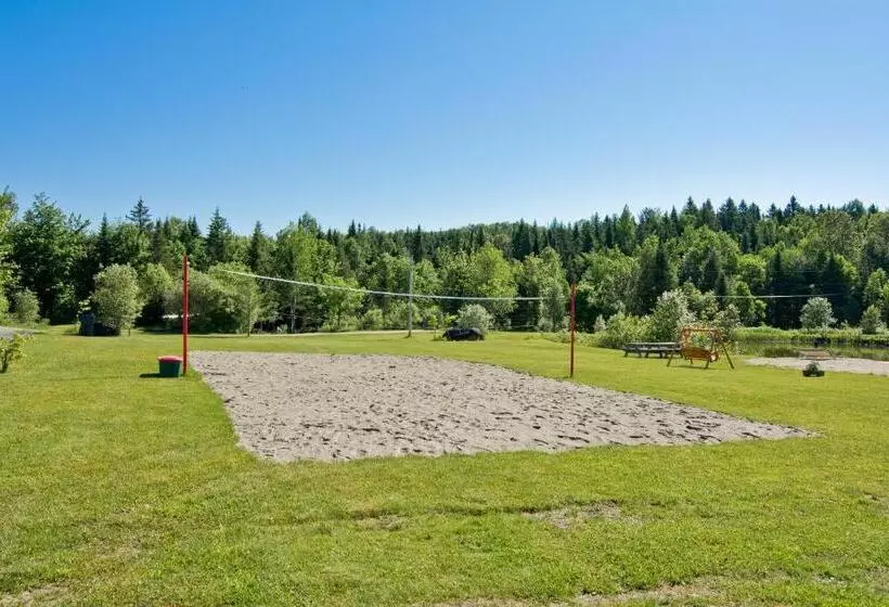 Lomakeskus Camping Chalets Spas Pignons Rouges