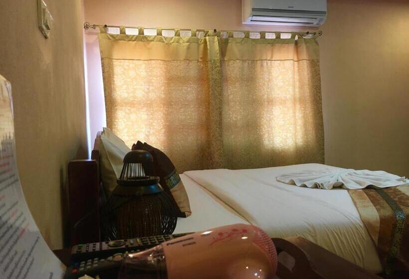 Resort Otel Chok Wasana Guest House