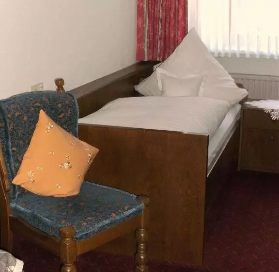 Weinhotel Hubertus Garni