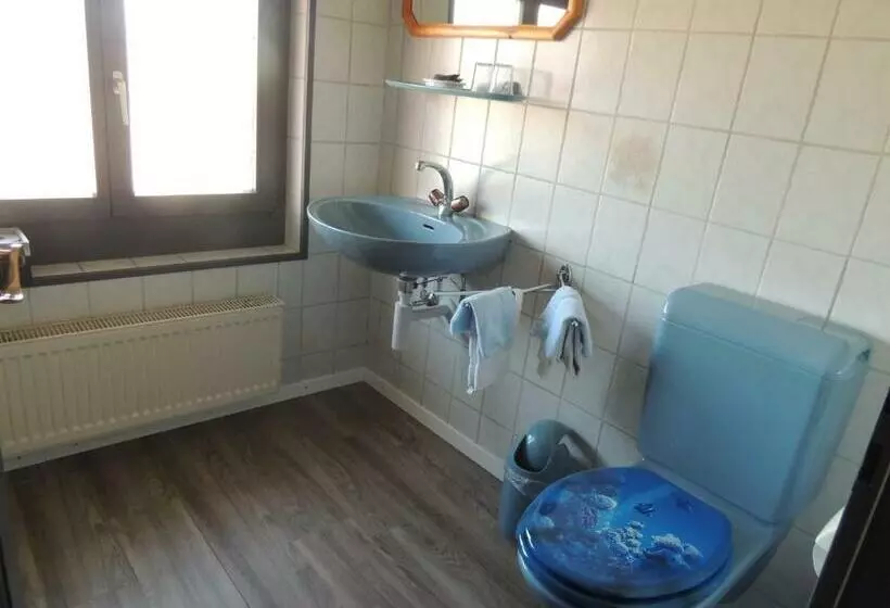 Retkeilymaja De La Gare