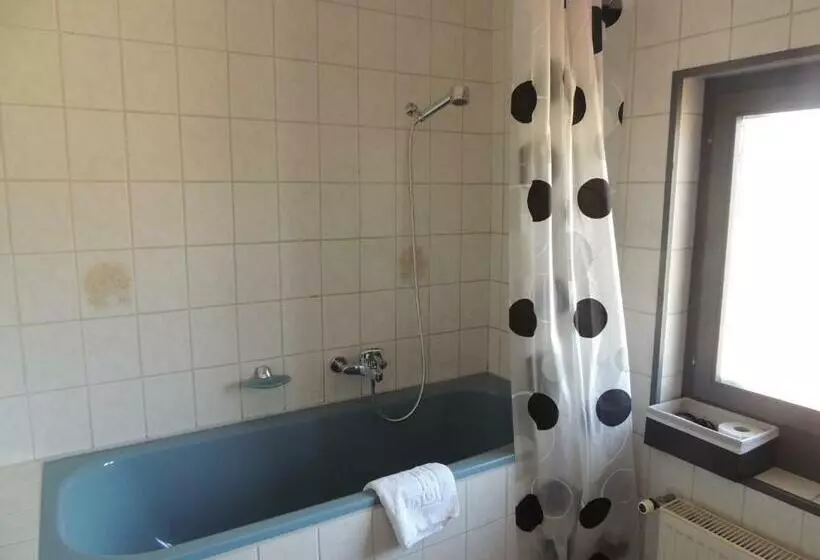 Retkeilymaja De La Gare