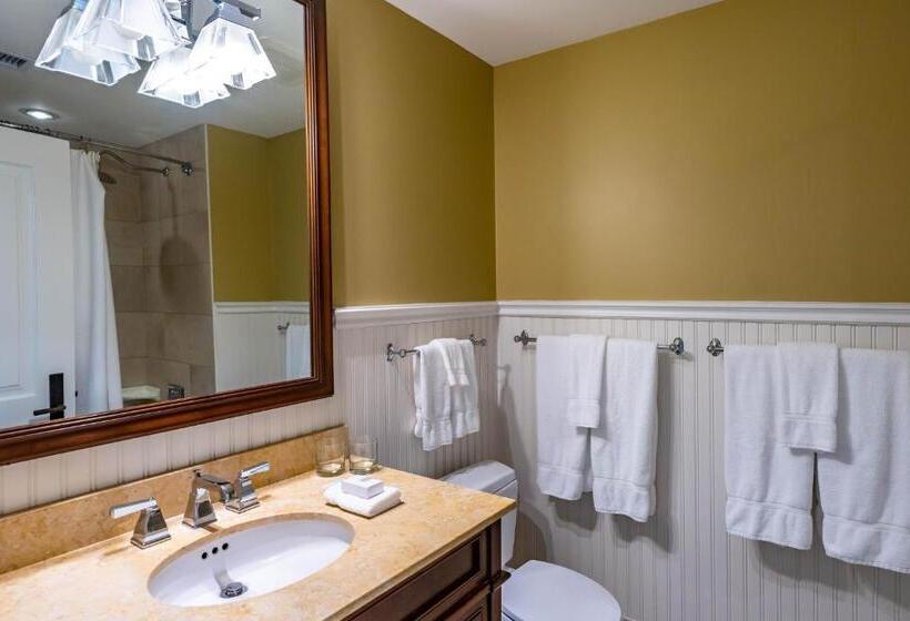 ユースホステル The Inn At Cobble Beach