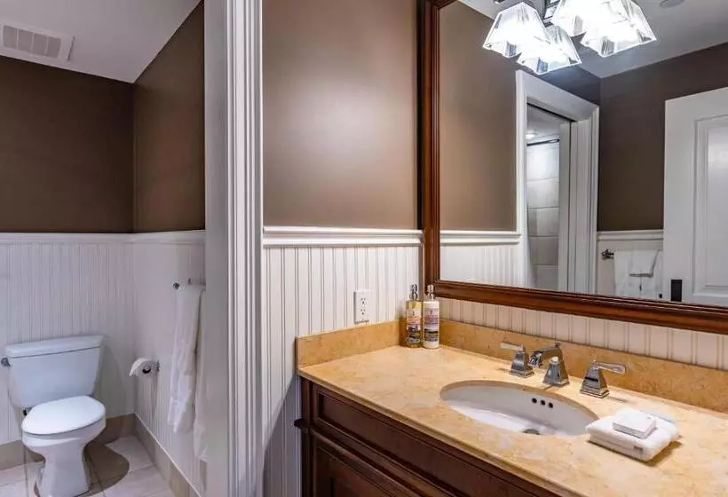 Retkeilymaja The Inn At Cobble Beach