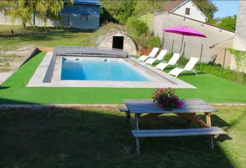 ベッドアンドブレックファースト Chambres D Hôtes Aux Portes Des Tumuli