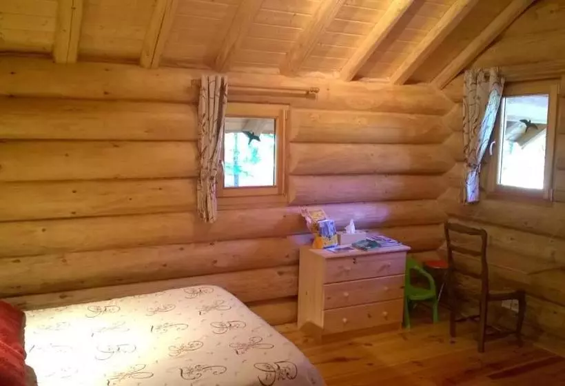 ベッドアンドブレックファースト Chambres D Hôtes La Gargaille