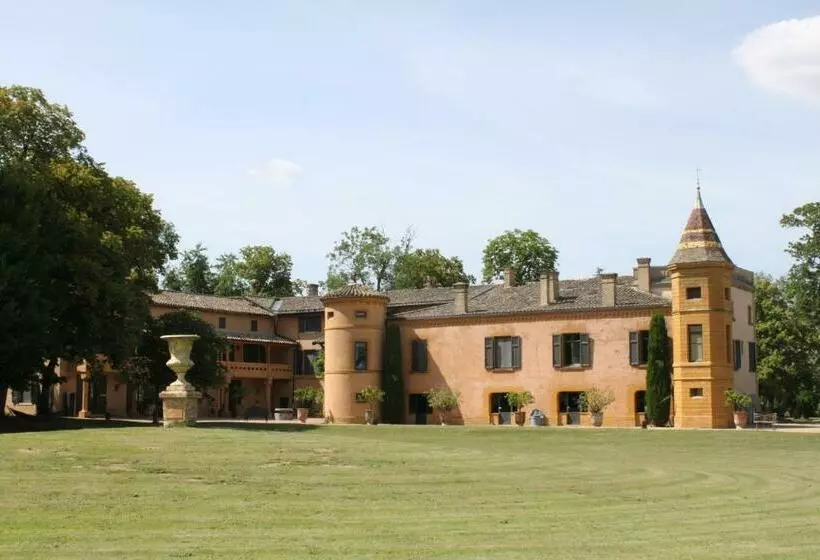 ベッドアンドブレックファースト Château De Briante