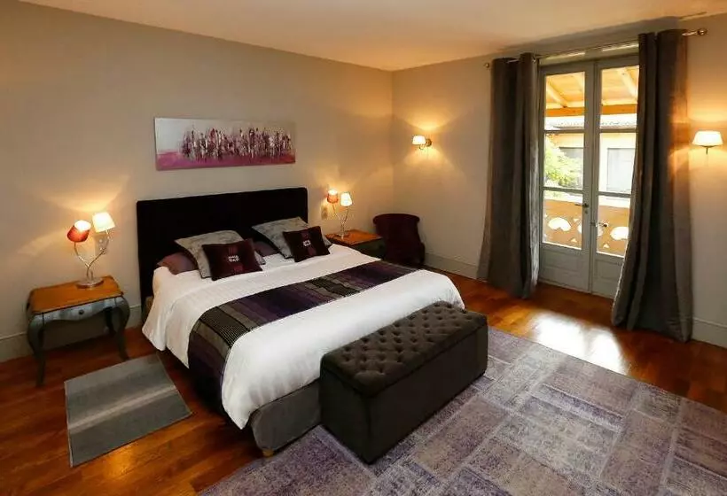 ベッドアンドブレックファースト Château De Briante