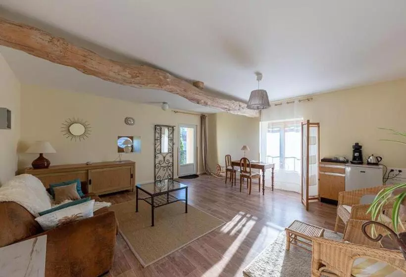 Aamiaismajoitus (B&B) La Maison De Charlotte   Chambres D Hôtes Futuroscope