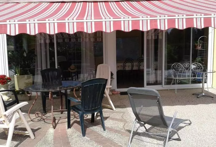 ベッドアンドブレックファースト La Nouste Maisoun