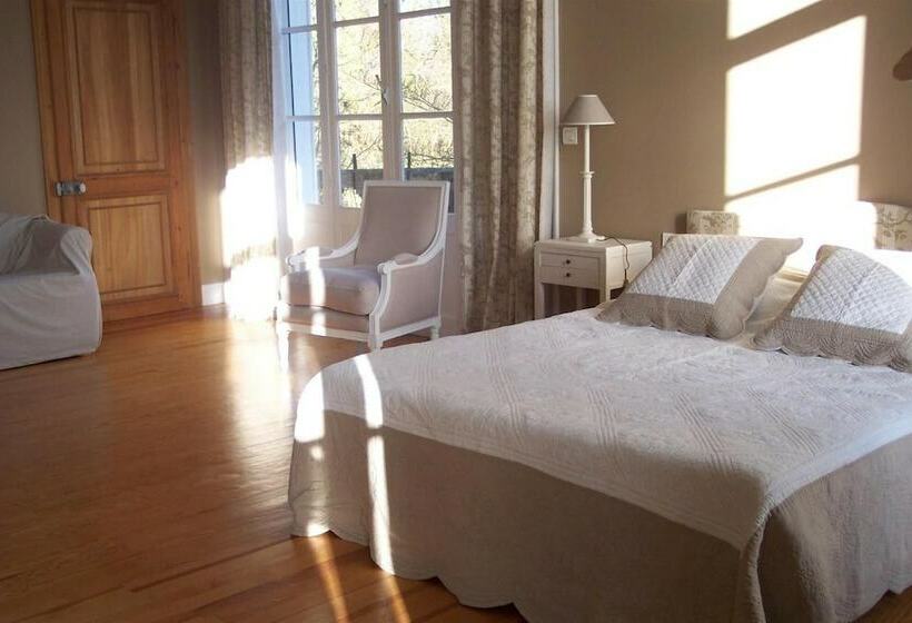 Bed and Breakfast Le Chateau De Philiomel