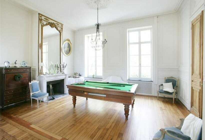 Bed and Breakfast Le Chateau De Philiomel