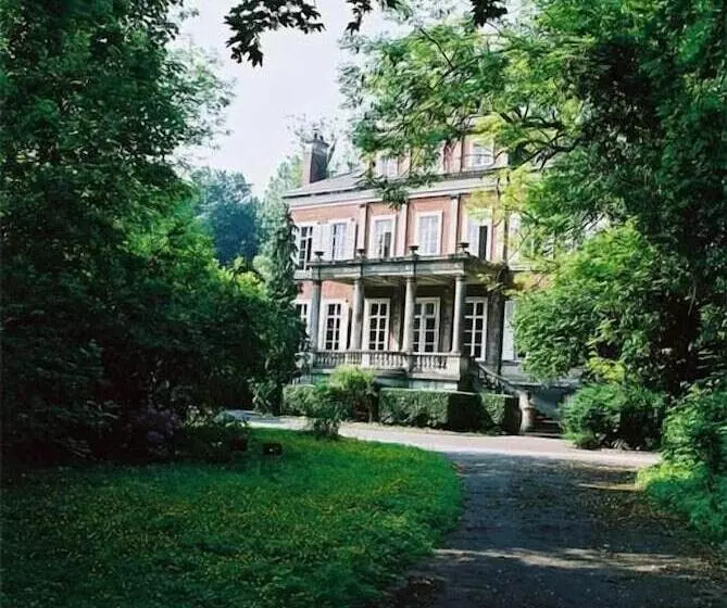 Aamiaismajoitus (B&B) Le Chateau De Philiomel