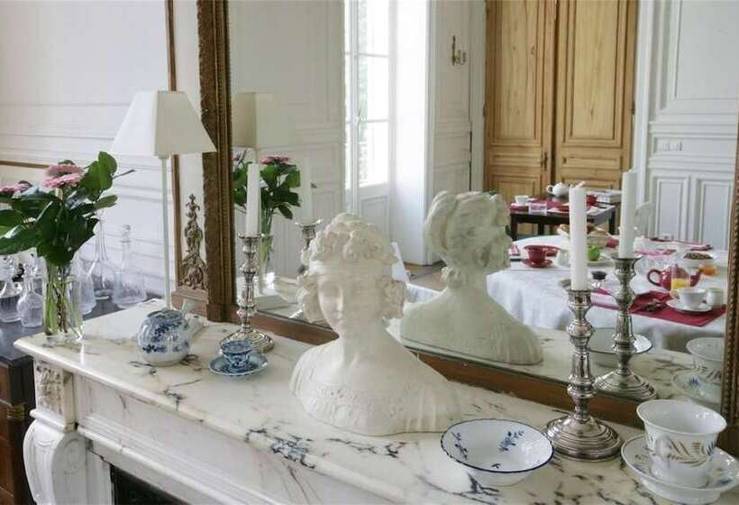 Bed and Breakfast Le Chateau De Philiomel