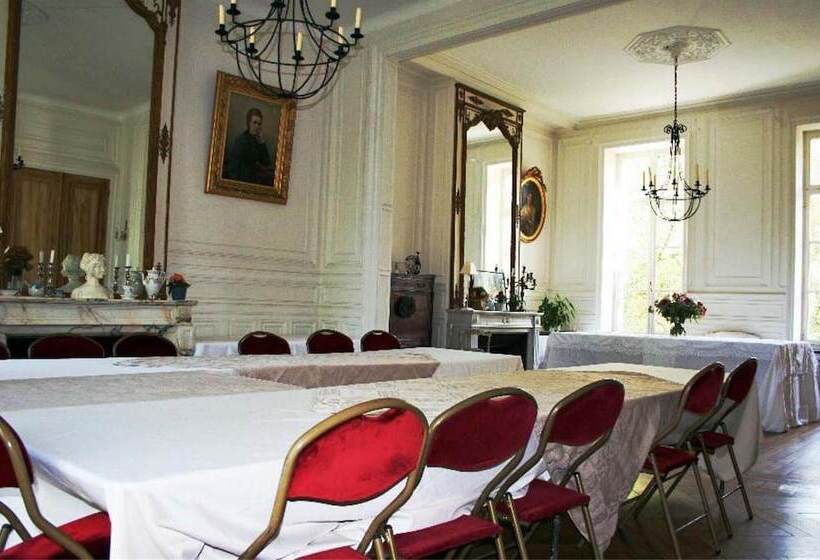 Bed and Breakfast Le Chateau De Philiomel