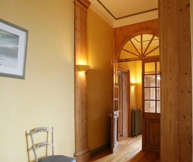 Bed and Breakfast Le Chateau De Philiomel