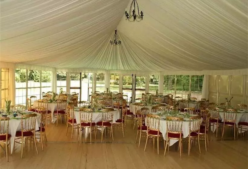 Aamiaismajoitus (B&B) Le Chateau De Philiomel