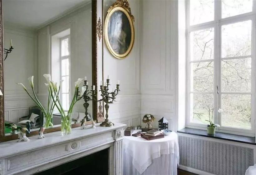 Aamiaismajoitus (B&B) Le Chateau De Philiomel