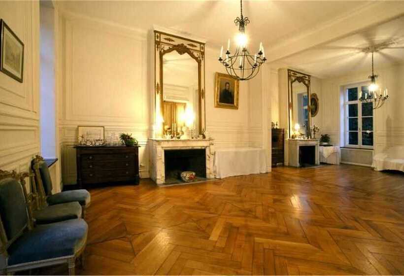 Bed and Breakfast Le Chateau De Philiomel