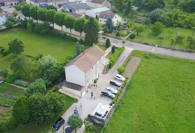 Aamiaismajoitus (B&B) Le Verger Des Hautes Côtes De Nuits