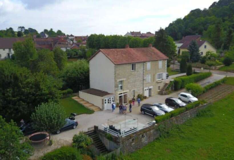 مبيت وإفطار Le Verger Des Hautes Côtes De Nuits