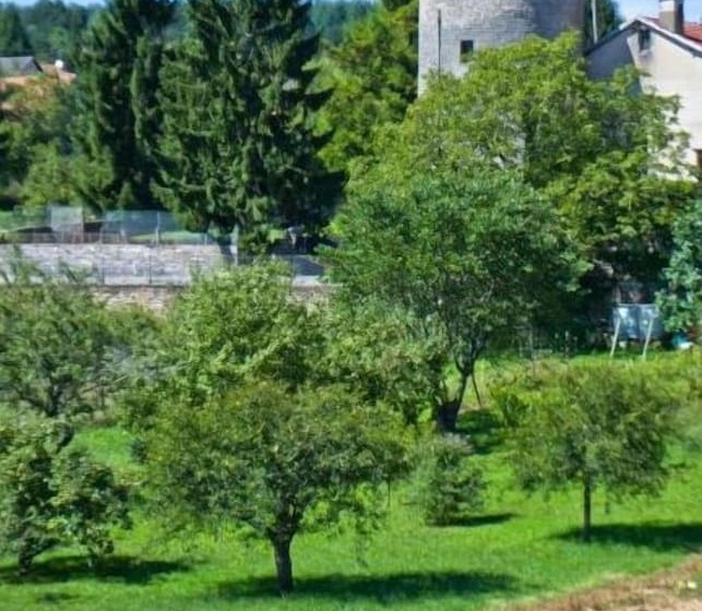 مبيت وإفطار Le Verger Des Hautes Côtes De Nuits
