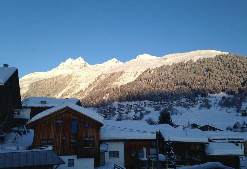 Familienhotel Alpina