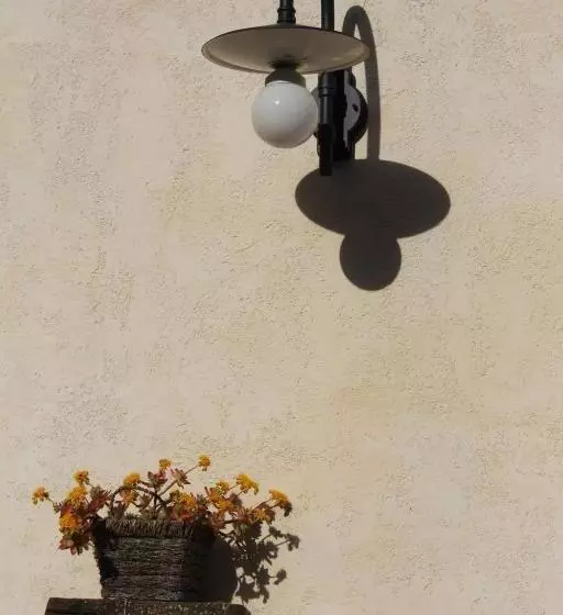 Hotelli Agunì Agriturismo E Locanda