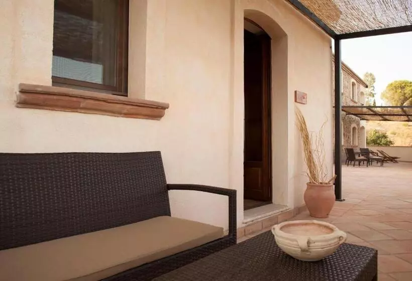 Hotelli Agunì Agriturismo E Locanda
