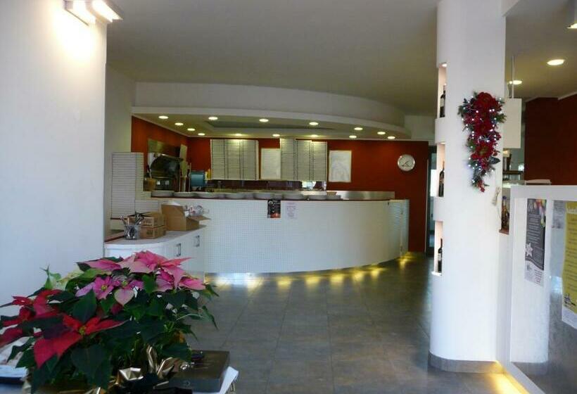 ホテル Albergo Borgonovo