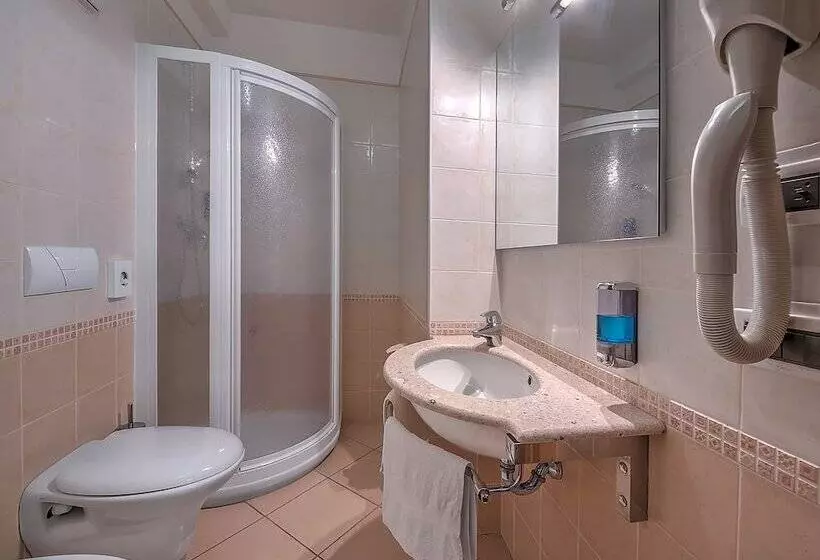 Hotelli Garni La Vigna   Adult Friendly