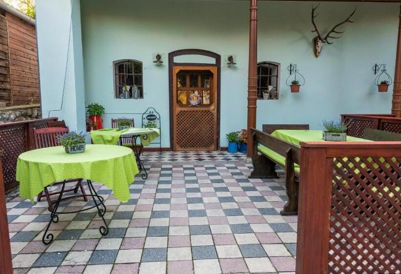 Отель Noresa étterem és Panzió