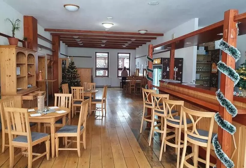 Hotelli Zlatý Chlum