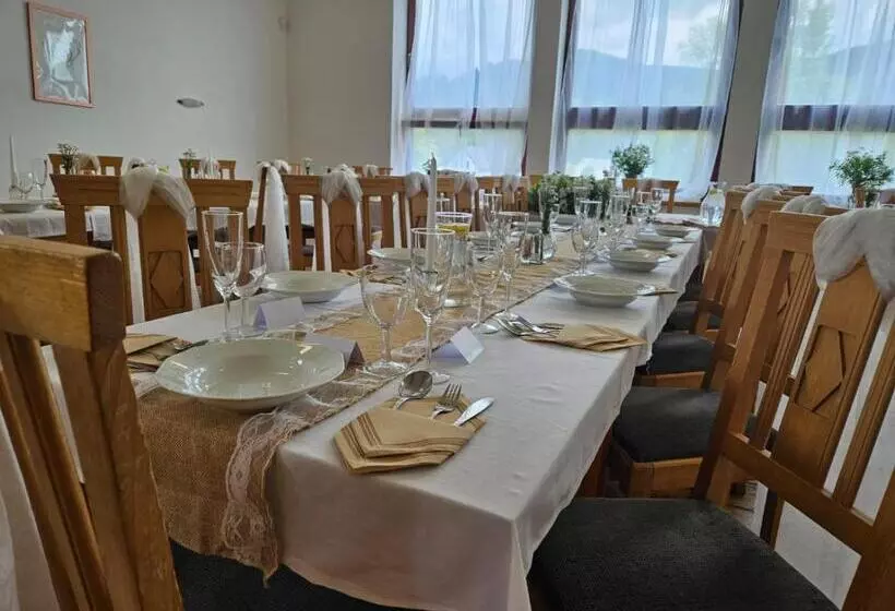 Hotelli Zlatý Chlum