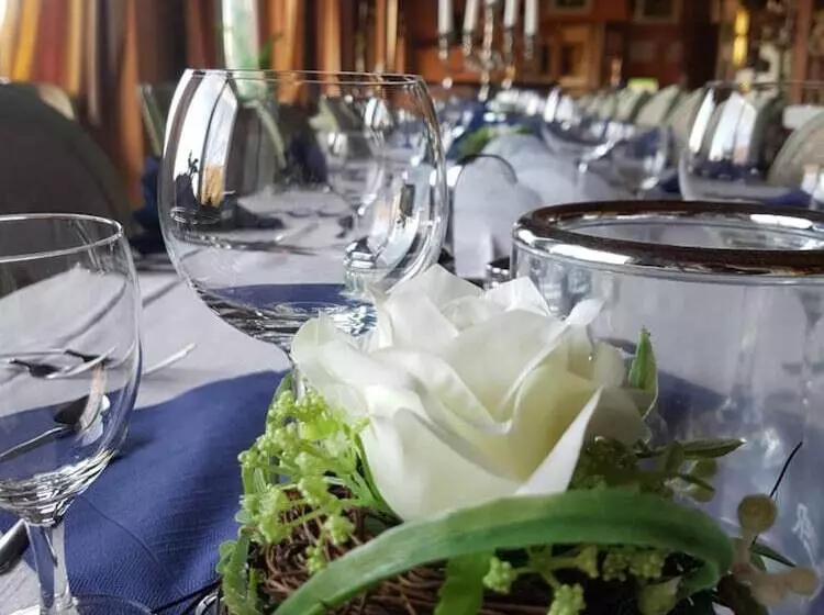 Hotelli Zur Engelsburg