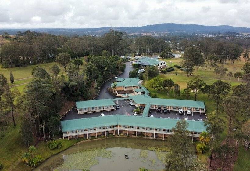 汽车旅馆 Golf Club Motor Inn Wingham