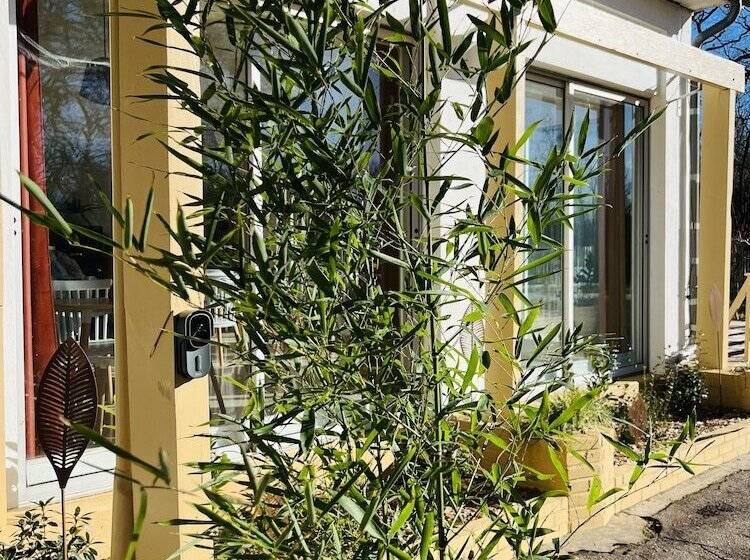 Motel Les Broussailles