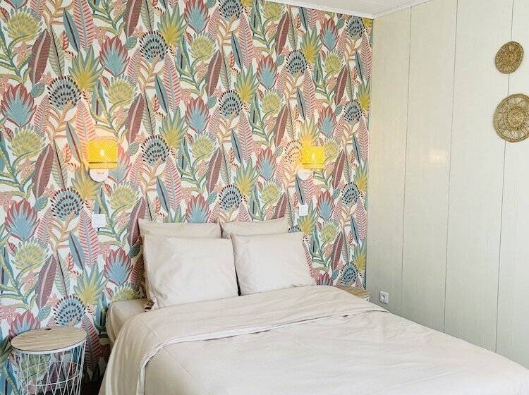 Motel Les Broussailles