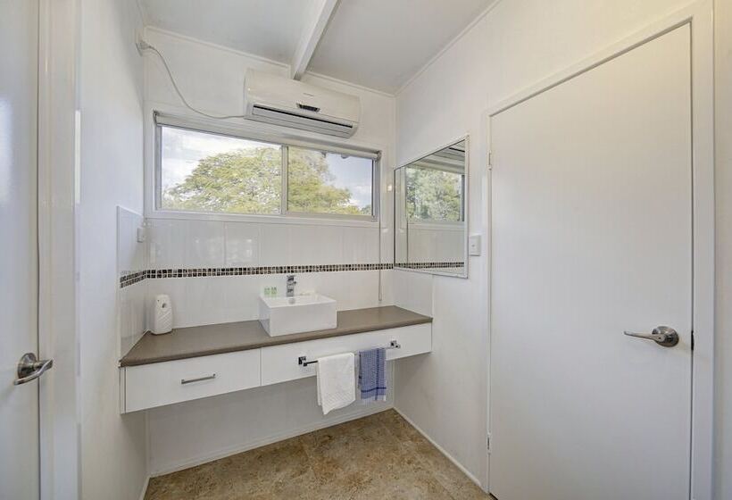 Мотель Moore Park Beach Inn