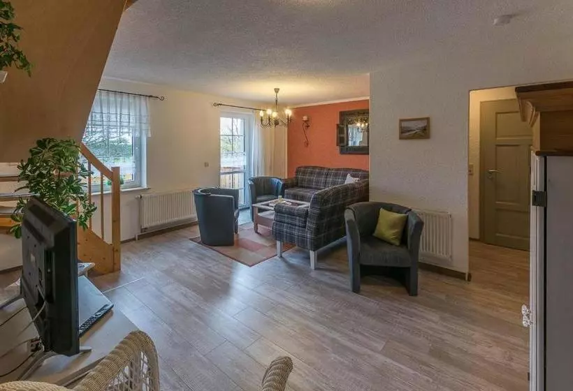 ペンション Landhaus Rundblick Im Elbsandsteingebirge Bei Bad Schandau