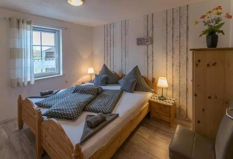 ペンション Landhaus Rundblick Im Elbsandsteingebirge Bei Bad Schandau