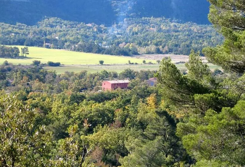 ペンション Maison Rouge