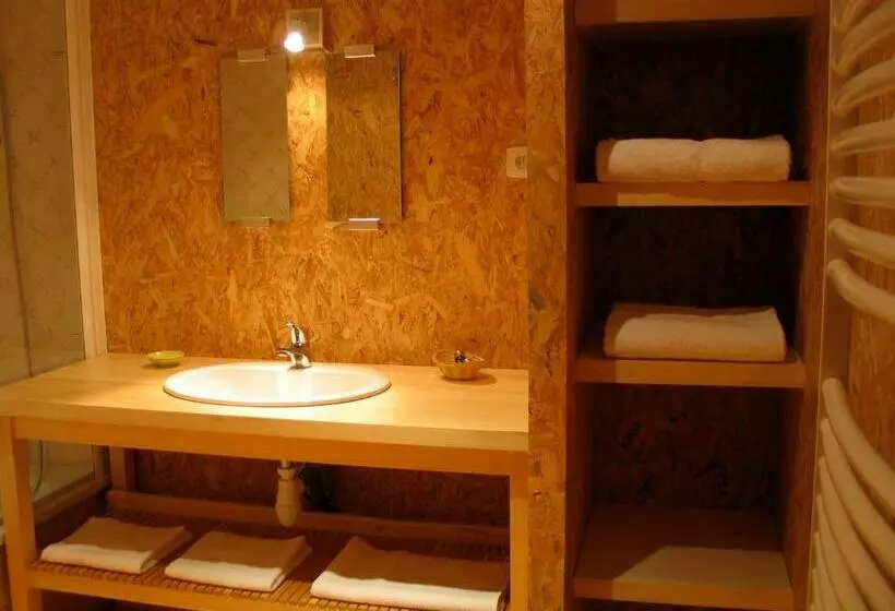 ペンション Maison Rouge