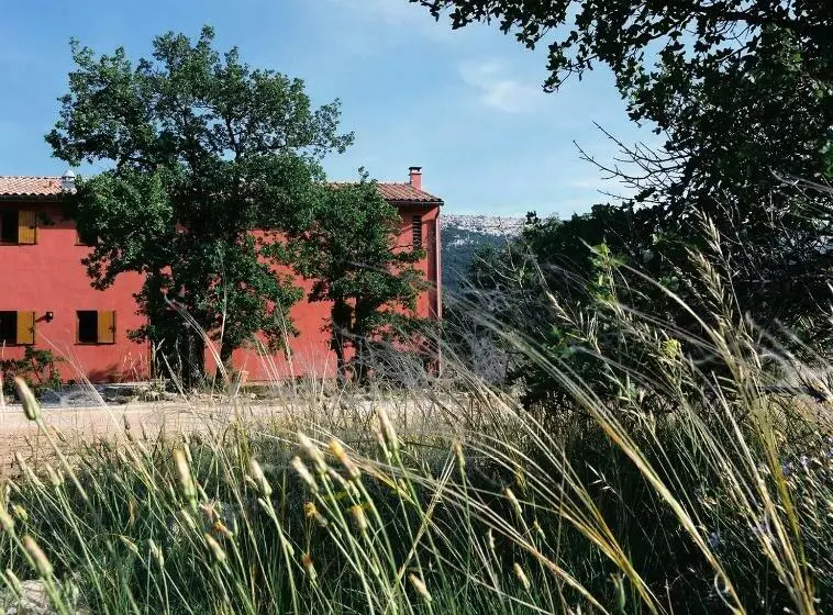 ペンション Maison Rouge