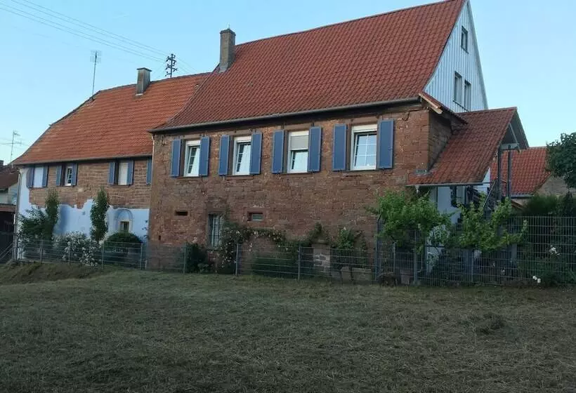 Majatalo No.31 B&b Im Rosengarten