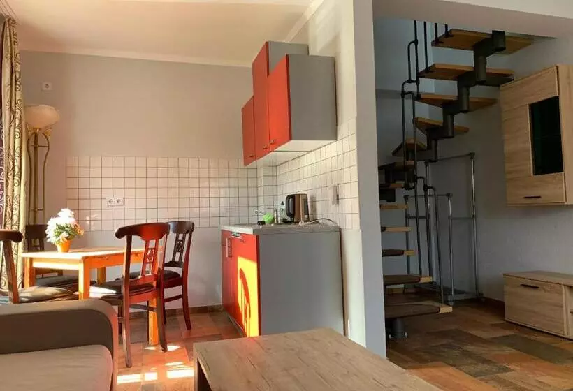 ペンション Ratskeller Hotel & Restaurant Lindow